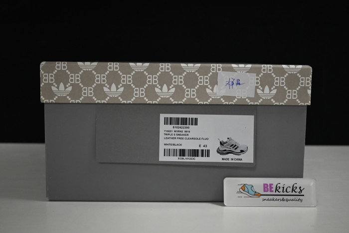 triples trainer sneakers 2000046