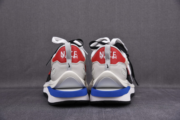 nike vaporwaffle sacai sport fuchsia game royal cv1363-100