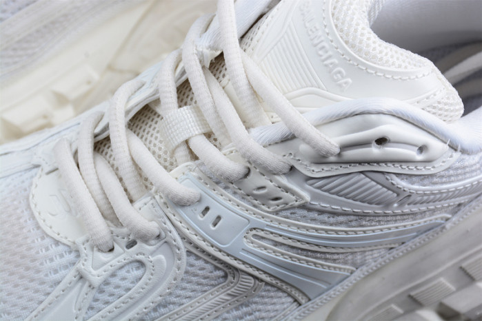 Ba*len*cia*ga defender rubber platform sneakers w1rb31201