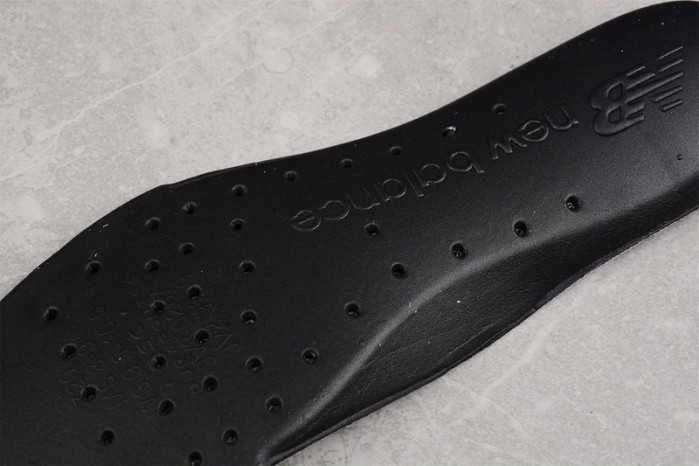 new balance 2002r invincible x n.hoolywood ml2002rv