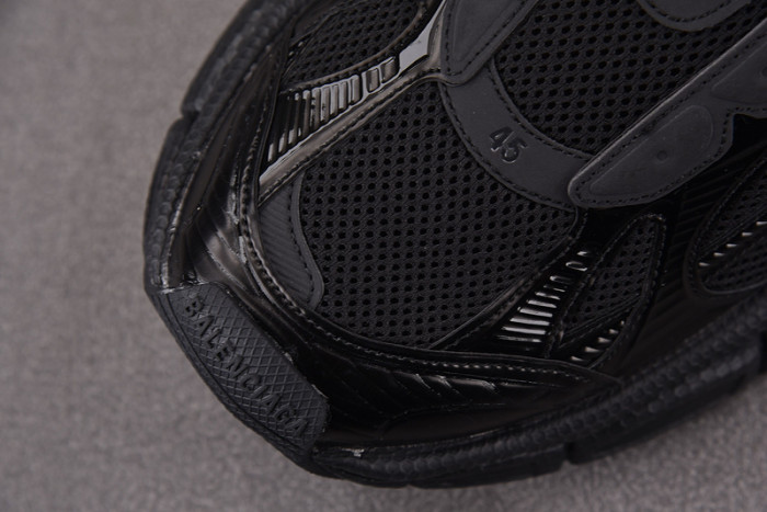 Balenciaga 3XL Sneaker W3XSO1000