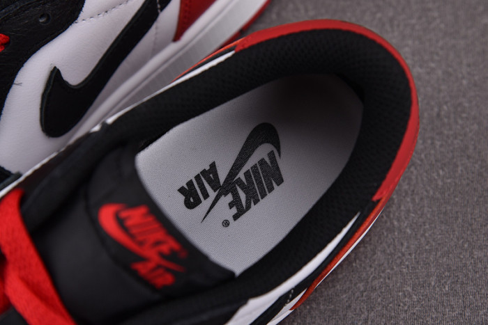 air jordan 1 low og "black toe" cz0790-106