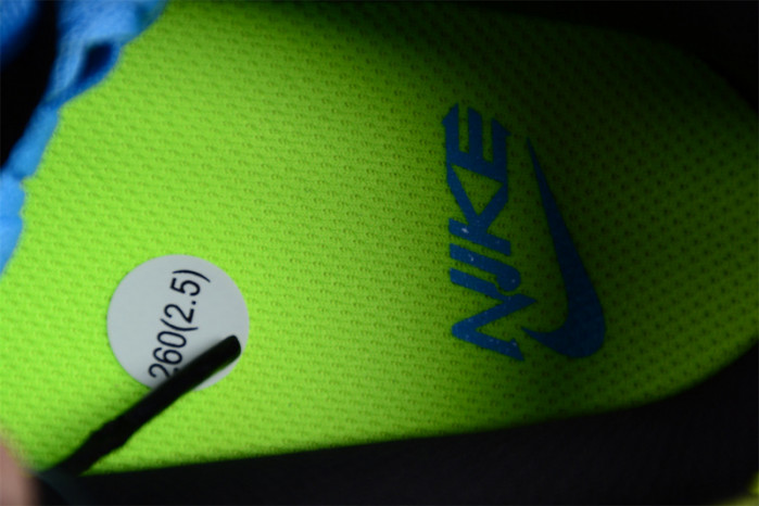 nike dunk low se acid wash baltic blue volt dv1694-900