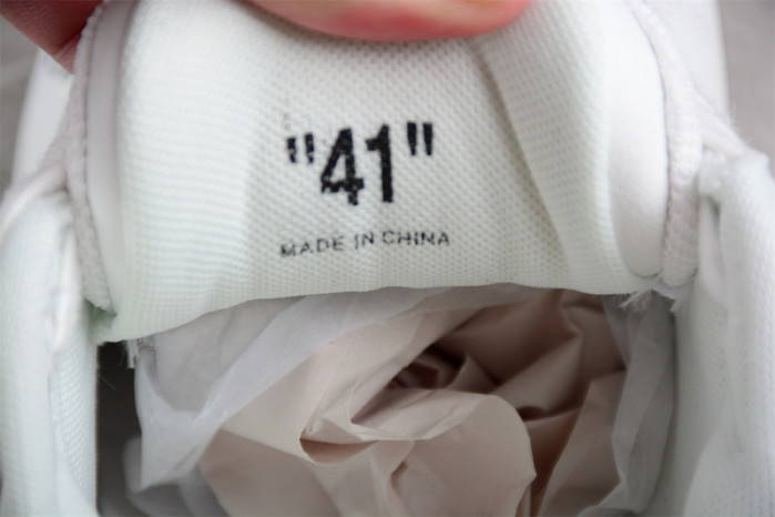 OFW Out Of Office "OOO" Low White Black OWIA259C99LEA0010110