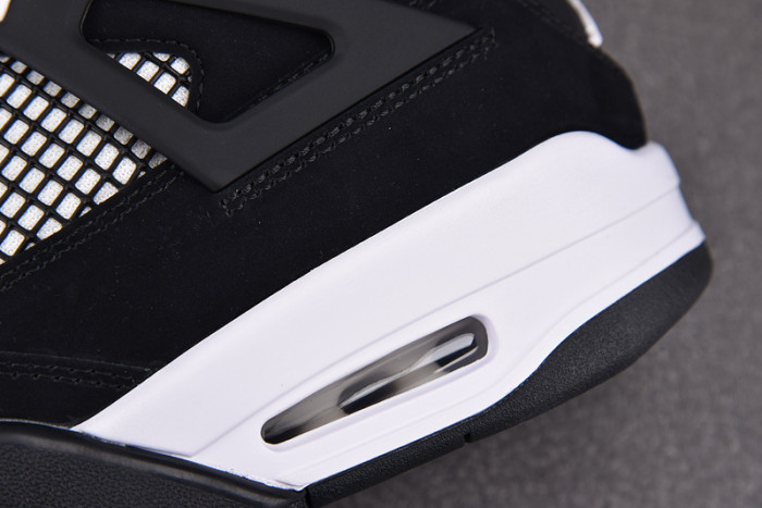 air jordan 4 “white thunder” fq8138-001