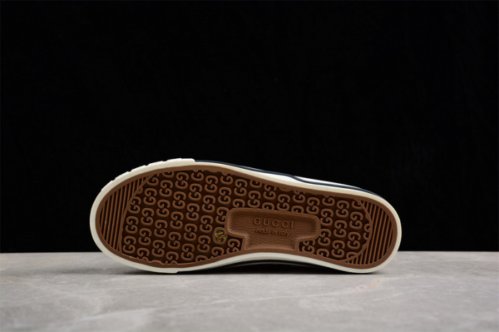 G*u*i* trainer sneaker 113