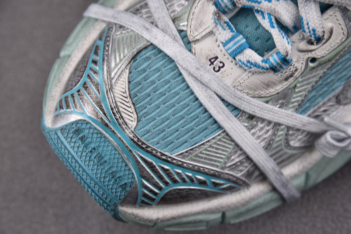 Ba*len*cia*ga phantom sneaker w3xl54095