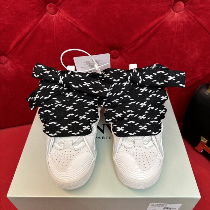 lavin sneaker30