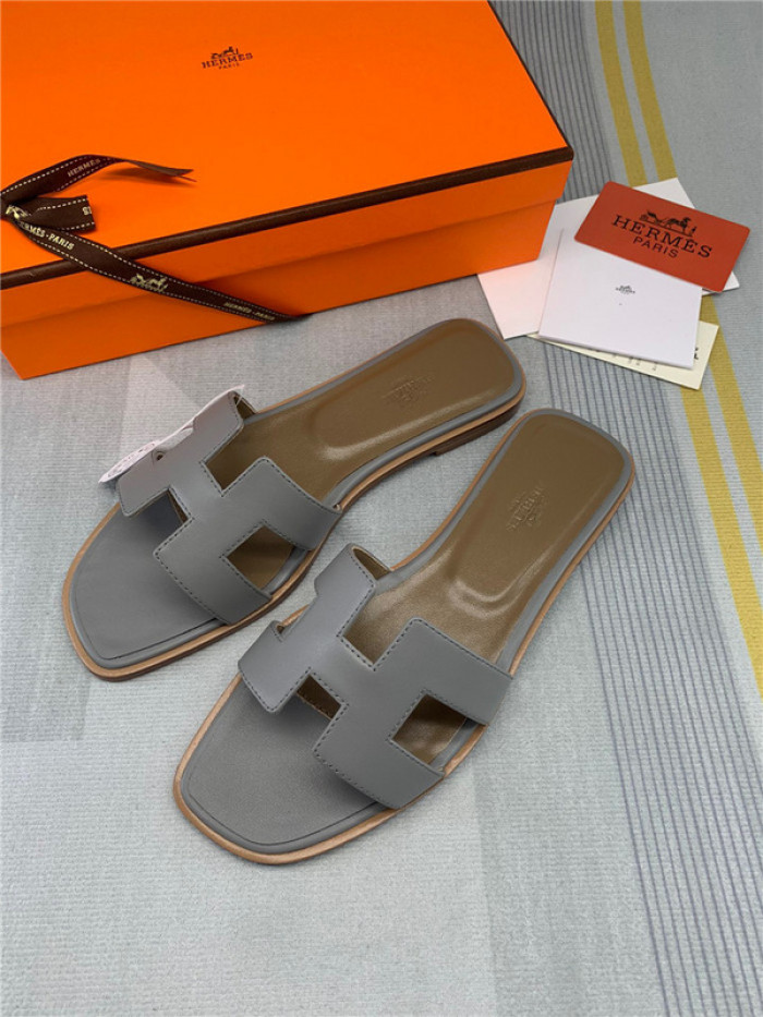 herme* sandal h36