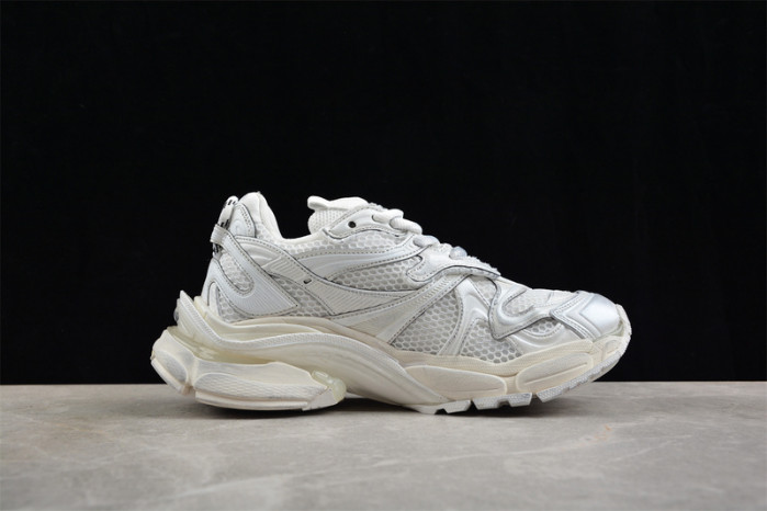 Balenciaga runner W3RXP9010