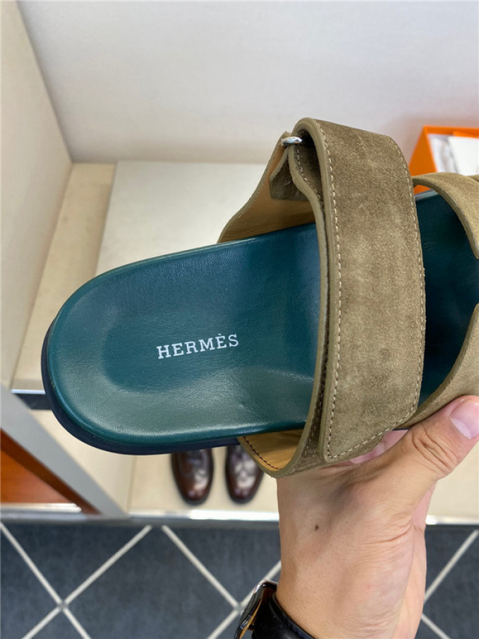 herme* sandal h67