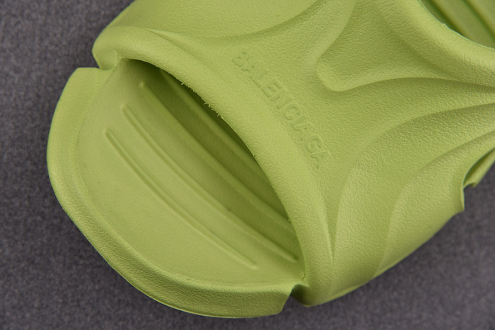 balenciag* sandal 12