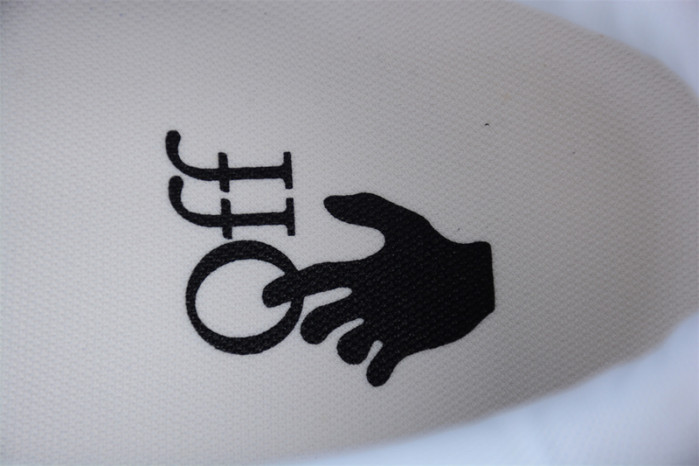 OFW Out Of Office OOO Low Tops White White Navy Blue OMIA189F22LEA0010146