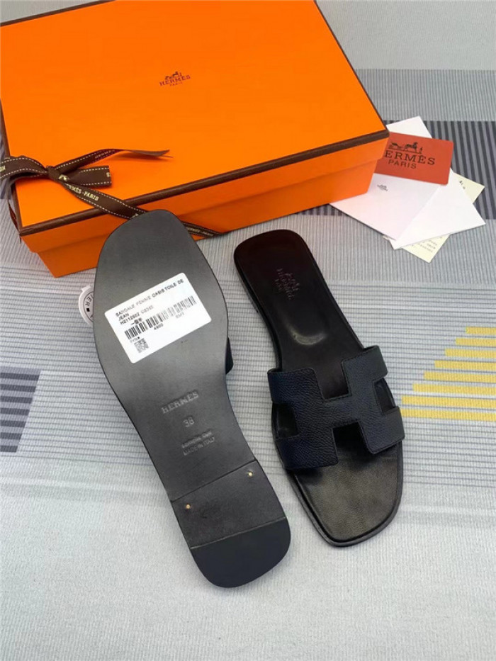 herme* sandal h45