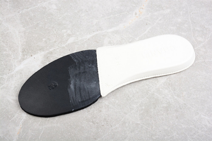 chane* snekaers c0000010