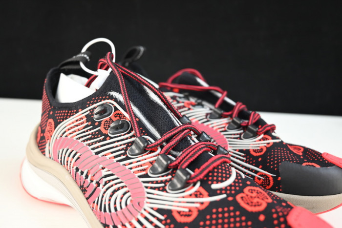 G*u*i* trainer sneaker usn10-8490