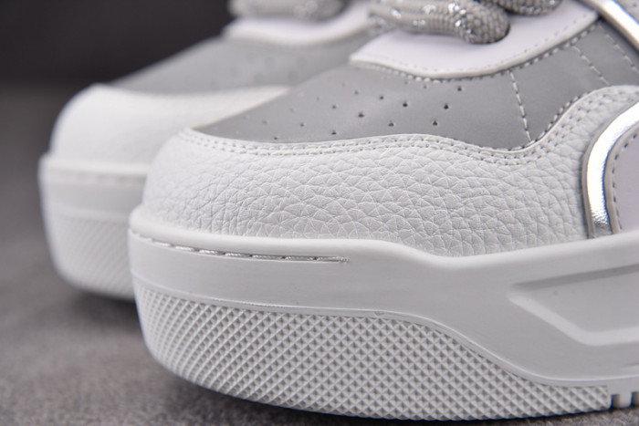 v*lentino garavani one stud sneakers m237034