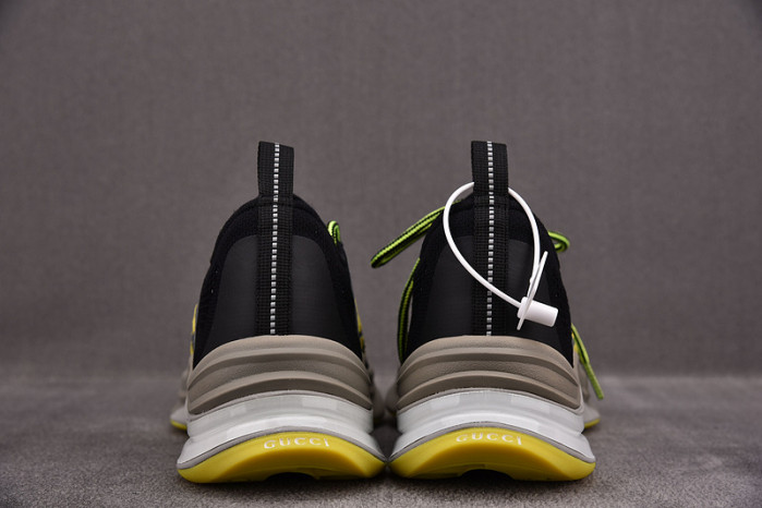 G*u*i* trainer sneaker usm108480