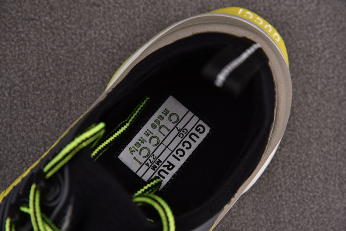 G*u*i* trainer sneaker usm108480