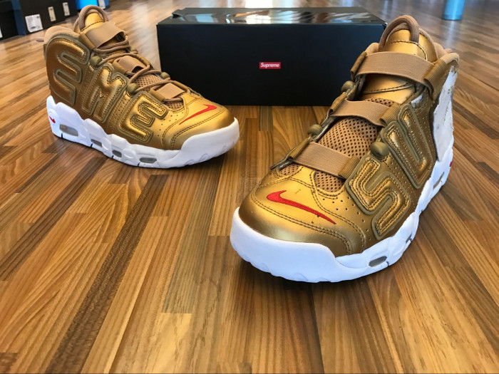 nike air more uptempo "S*p*e" metallic gold/white 902290-700