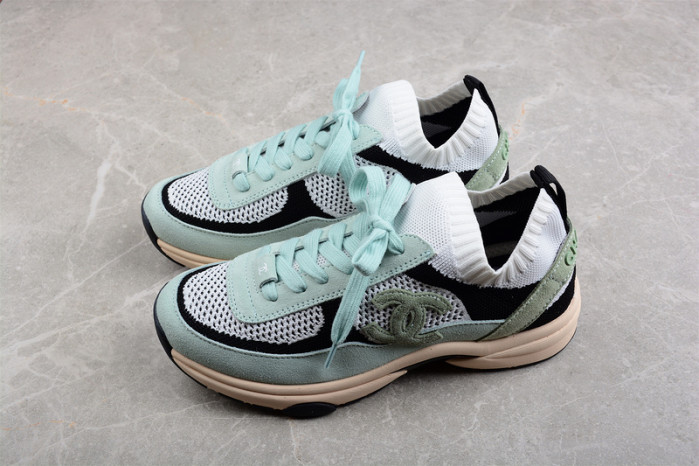 chane* snekaers c000009