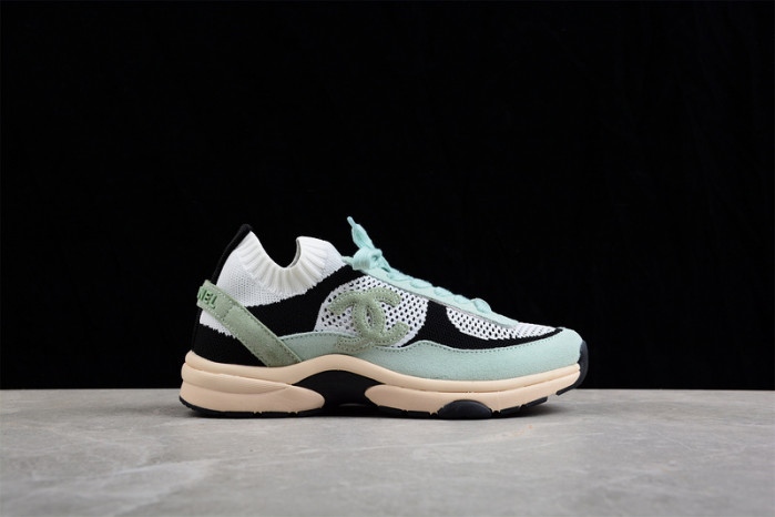 chane* snekaers c000009