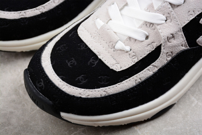 chane* snekaers c0000011