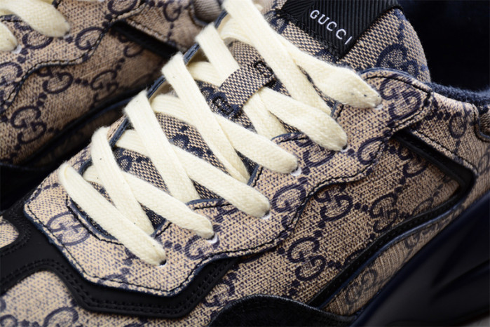 G*u*i* trainer sneaker 107