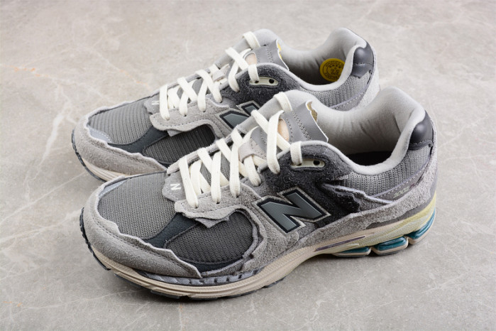 new balance 2002r protection pack rain cloud m2002rda