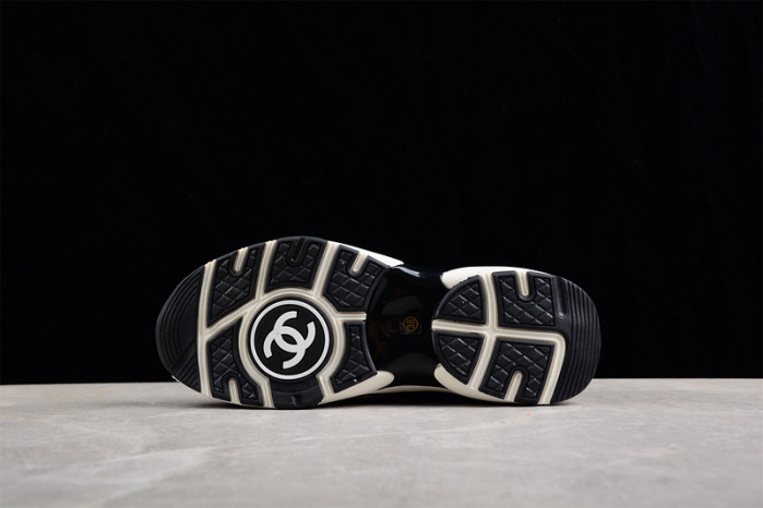 chane* snekaers c0000011