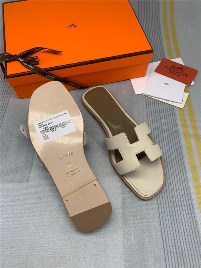 herme* sandal h40