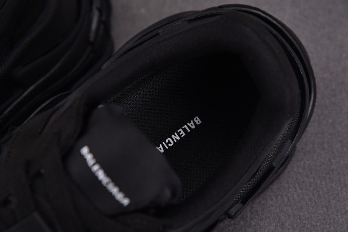 triples trainer sneakers 2000049