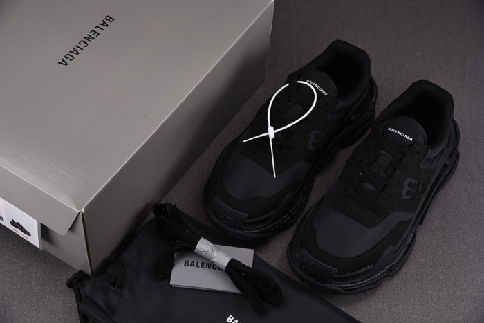 triples trainer sneakers 2000049