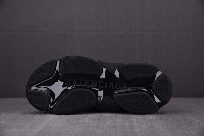 triples trainer sneakers 2000049