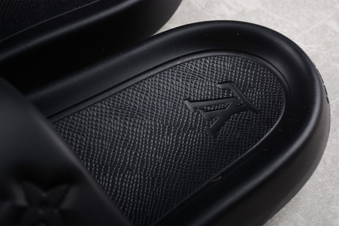 l&v slipper black 15