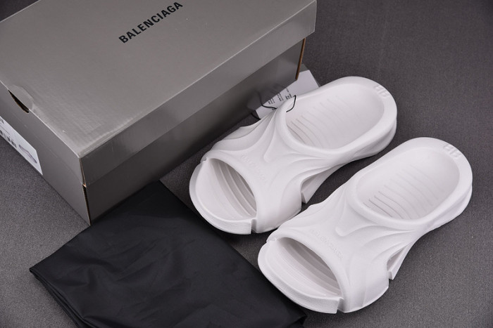 balenciag* sandal 13