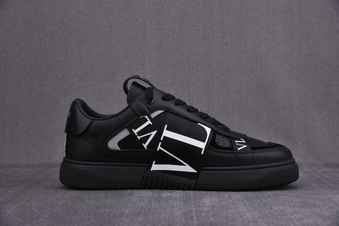 v*lentino garavani white vl7n sneakers m237003