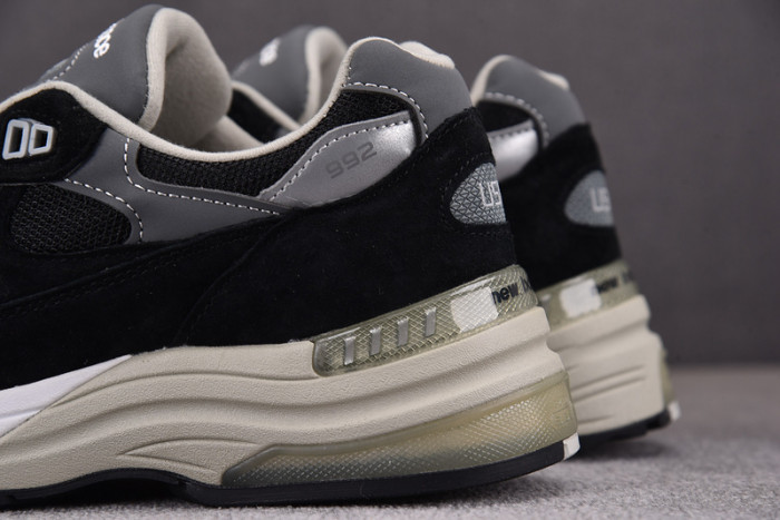 new balance 992 black grey suede m992eb