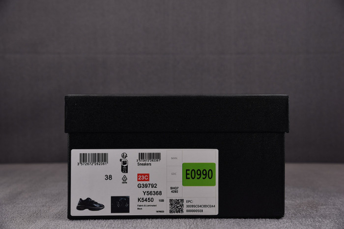 chane* snekaers c0000013