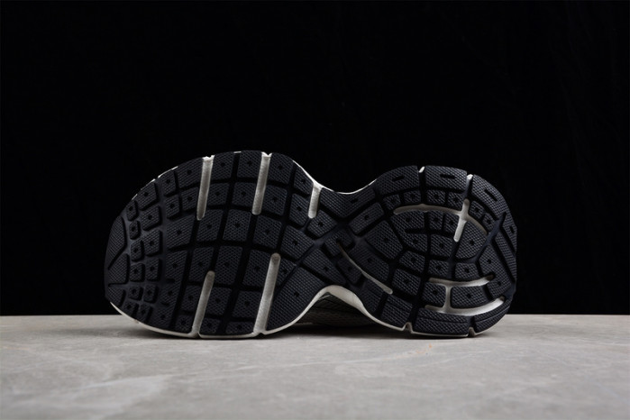 Ba*len*cia*ga phantom sneaker w1rb52801