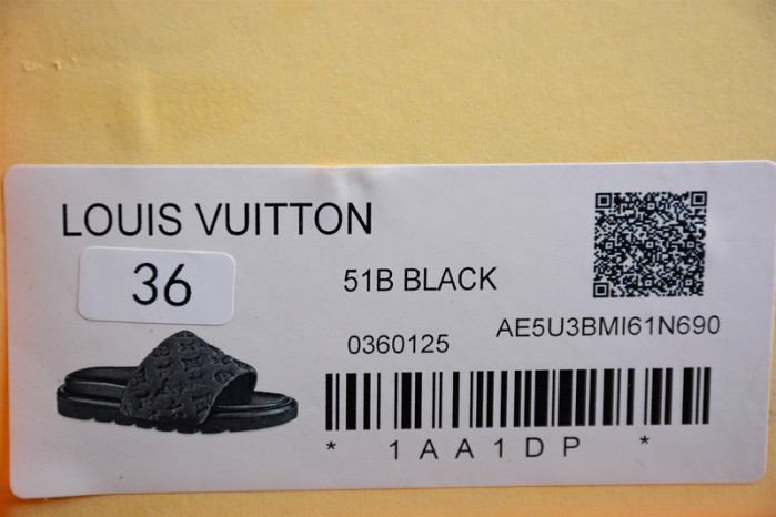 l&v slipper black 20