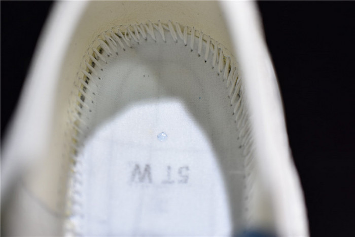 nike epic react flyknit 2 running shoe bq8927-100