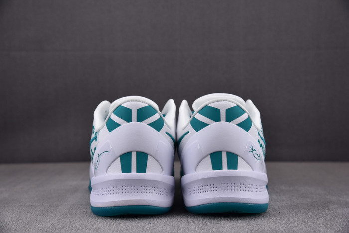 nike kobe 8 protro radiant emerald fq3549-101