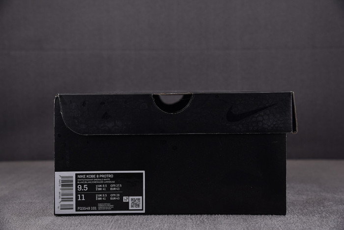 nike kobe 8 protro radiant emerald fq3549-101