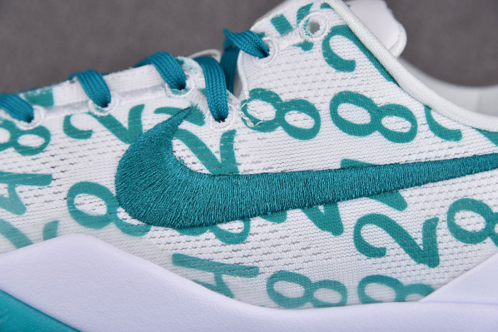 nike kobe 8 protro radiant emerald fq3549-101