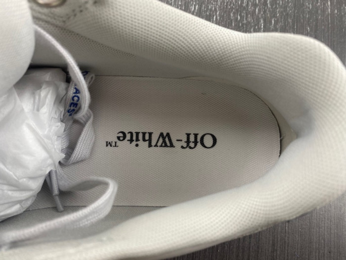 OW OUT OF OFFICE LOW TOPS OW3