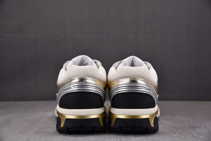 chane* snekaers c0000012