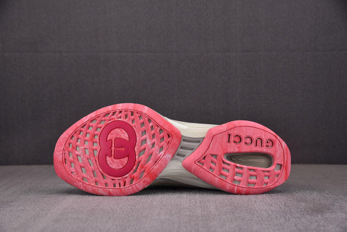 G*u*i* trainer sneaker usm108973