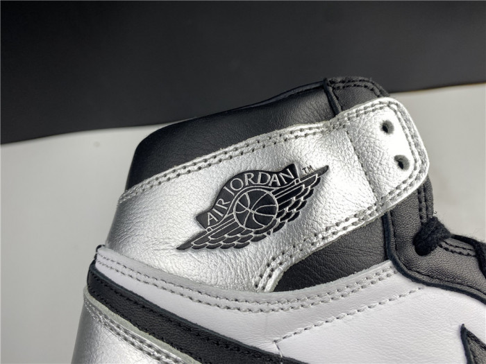 air jordan 1 silver toe cd0461-001