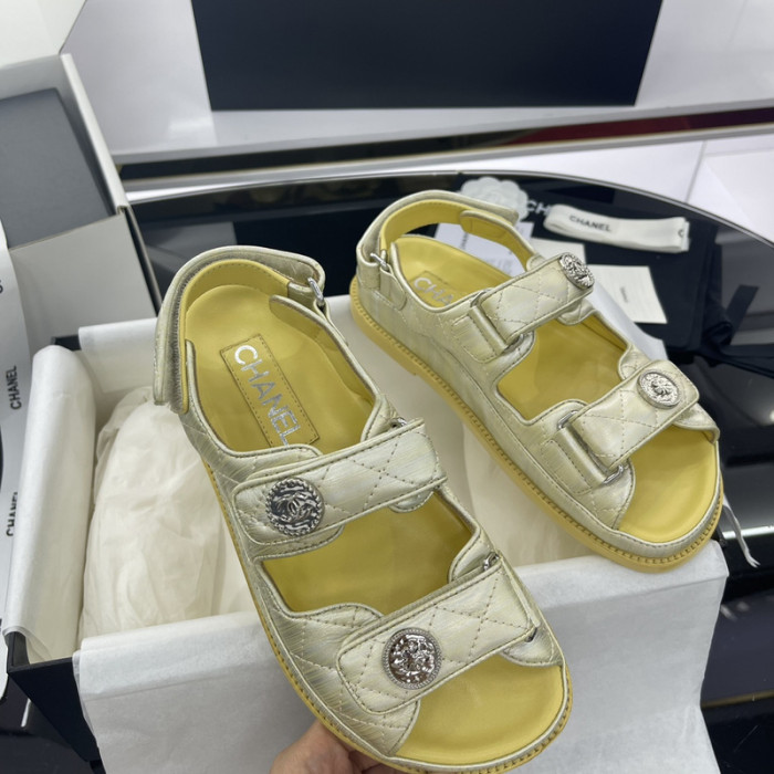 chane* sandal25